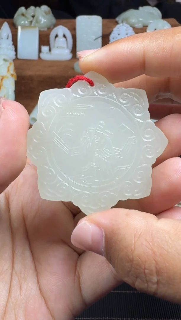 颈饰未镶嵌和田玉1