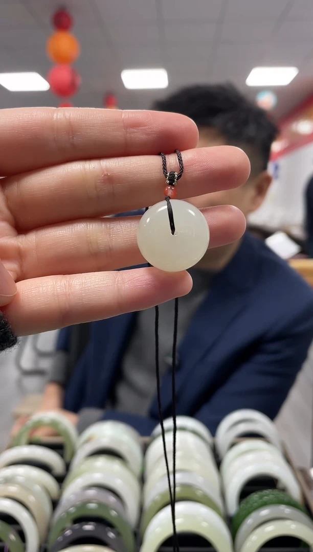 颈饰未镶嵌和田玉白玉平安扣挂件一件20mm