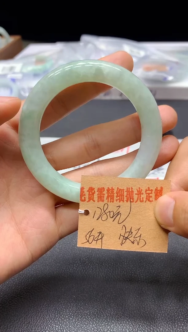 定制翡翠翡翠手镯未镶嵌快*天然A货翡翠/40