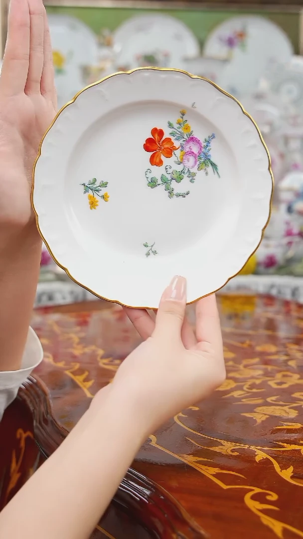 摆件米多家中古瓷器如图所示4
