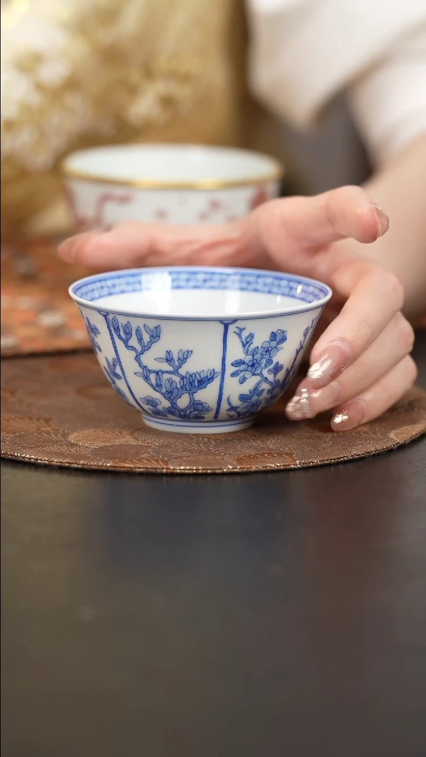 【闪购商品】杯看山柴窑青花开窗花卉