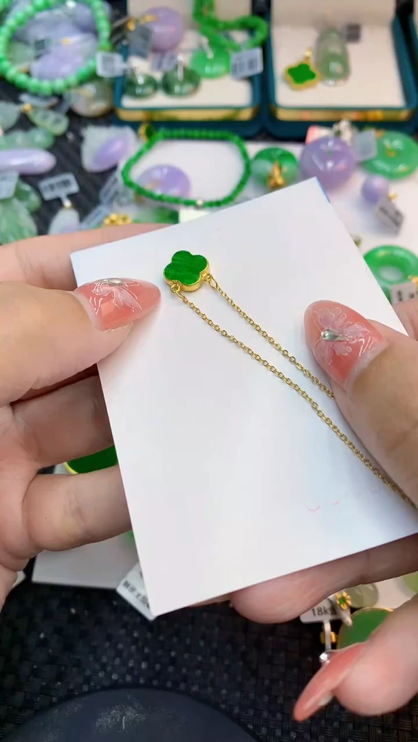 颈饰未镶嵌翡翠1