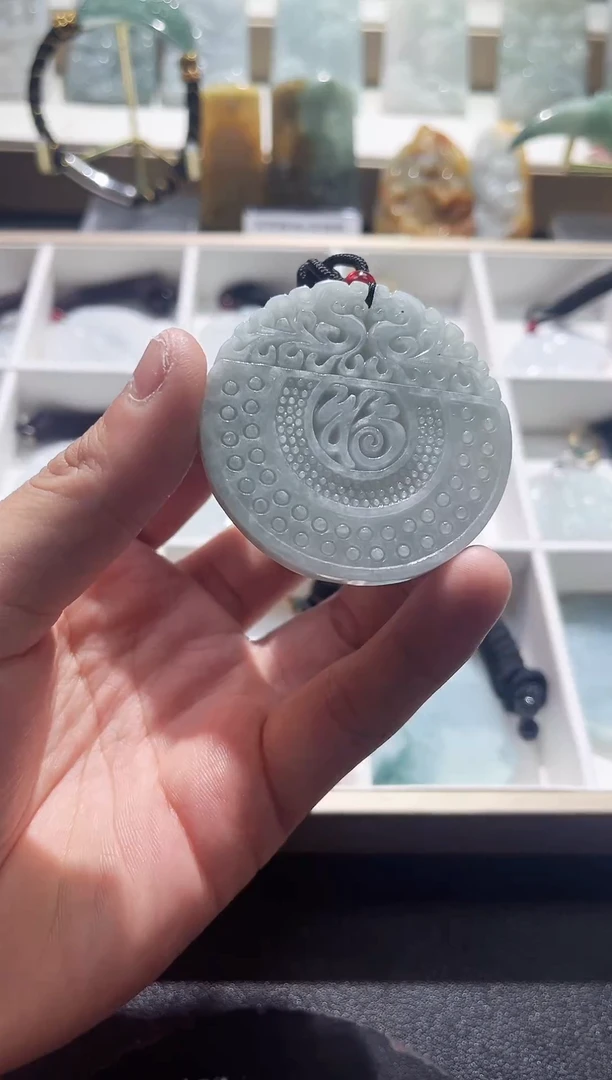 颈饰未镶嵌翡翠11/15    12