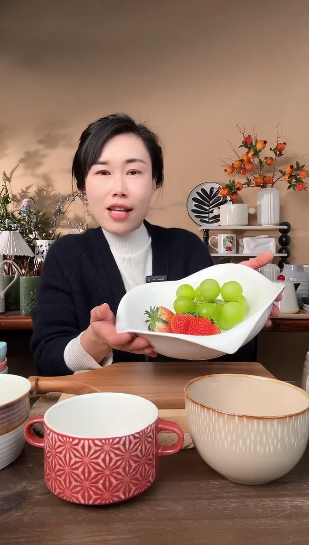 【闪购商品】瓷片10英寸异形花边大汤碗微瑕