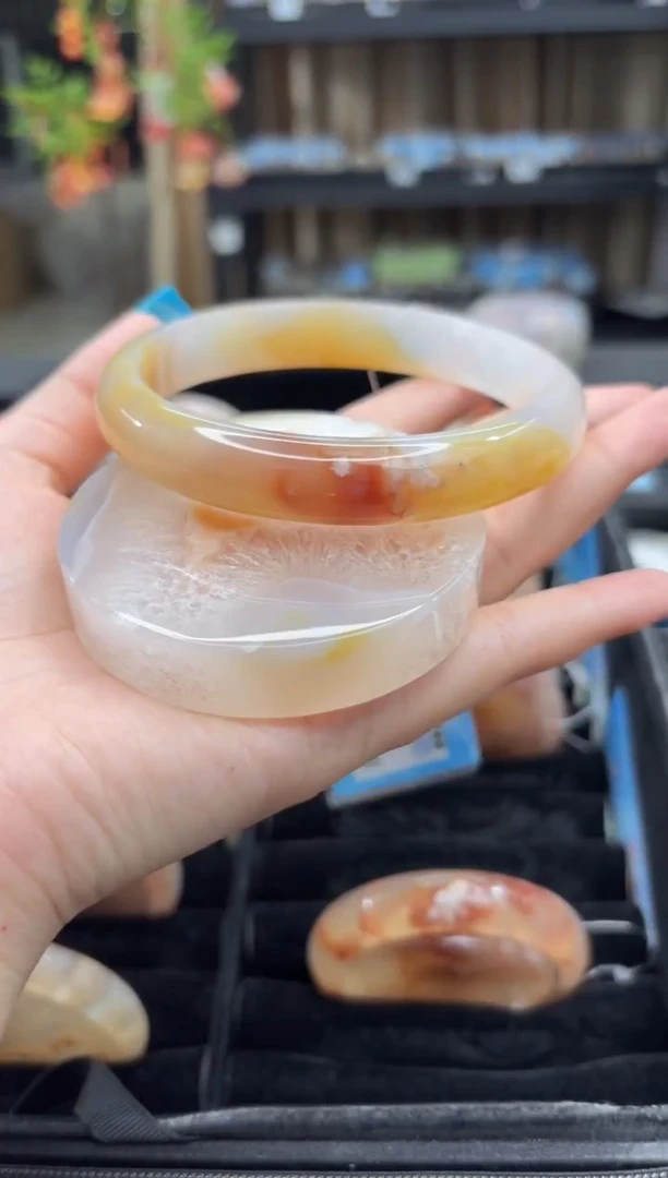 未镶嵌手镯石英质玉66(75圈赠送镯心)