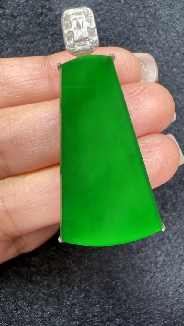 未镶嵌定制翡翠翡翠吊坠60