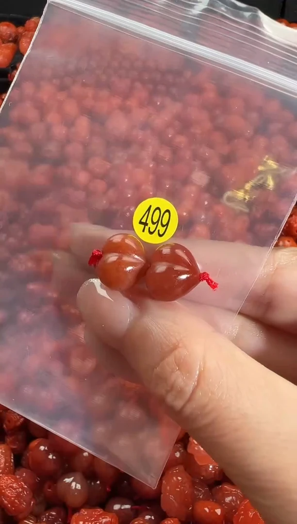 颈饰未镶嵌南红玛瑙1