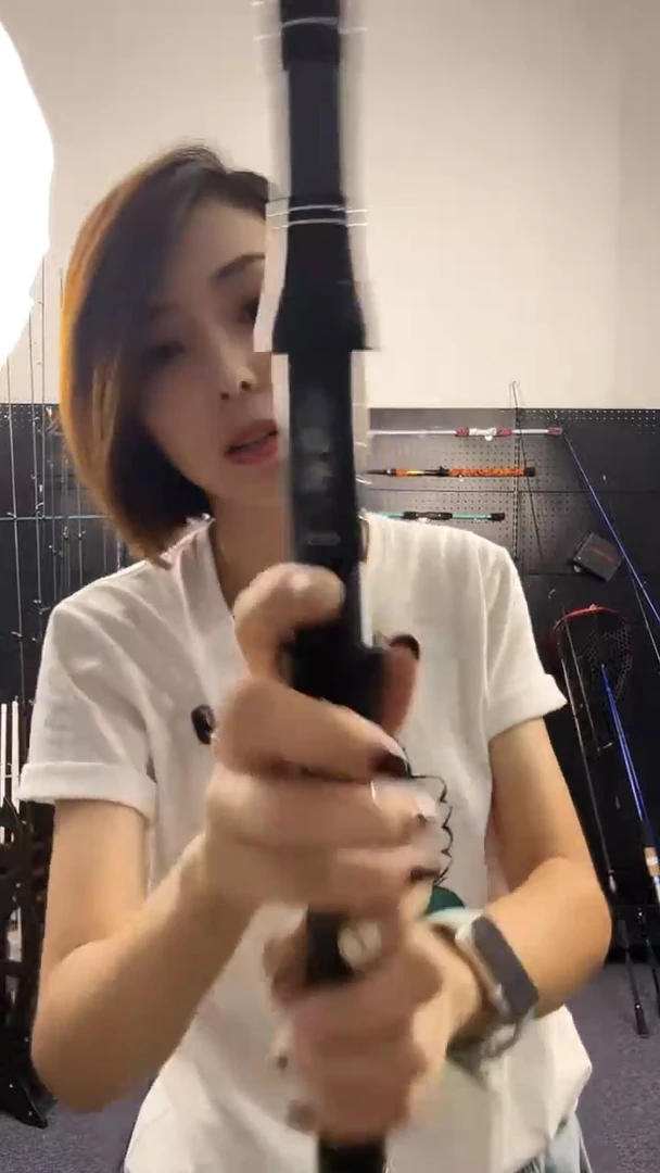 碳素（瑕疵杆没有售后 介意勿拍）黑色猛将小海杆2.7