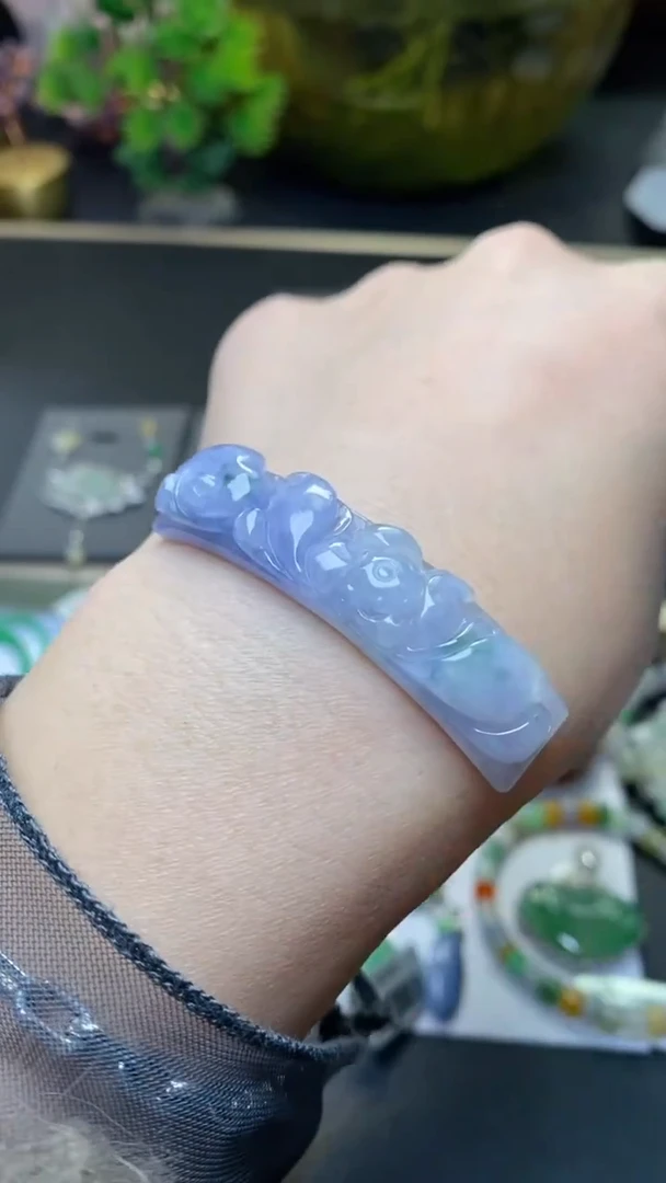 颈饰未镶嵌翡翠38116