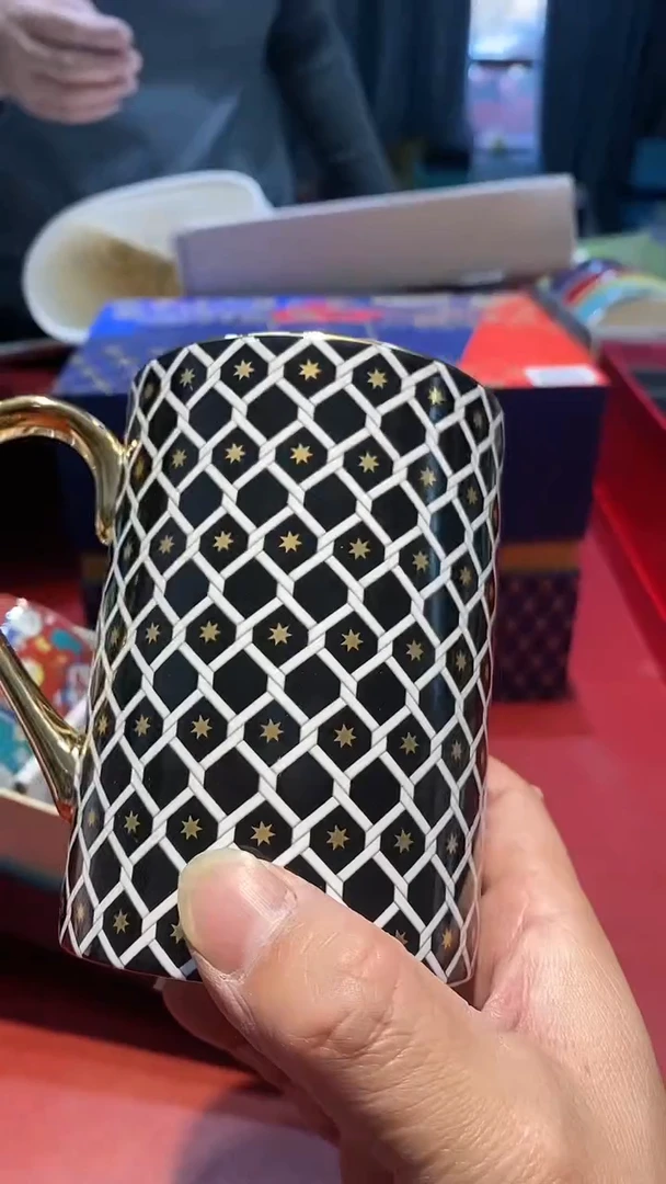 【闪购商品】瓷片00000000000000