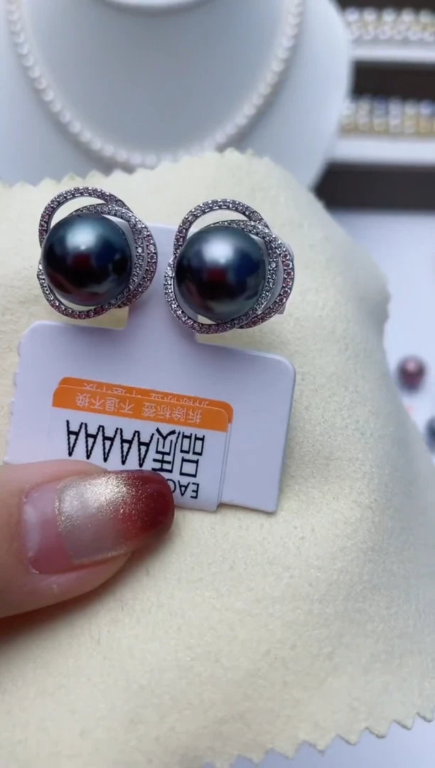 【闪购商品】海水珍珠耳饰银S925镶嵌W70