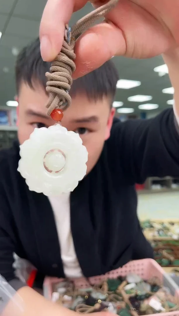 未镶嵌和田玉挂件b100