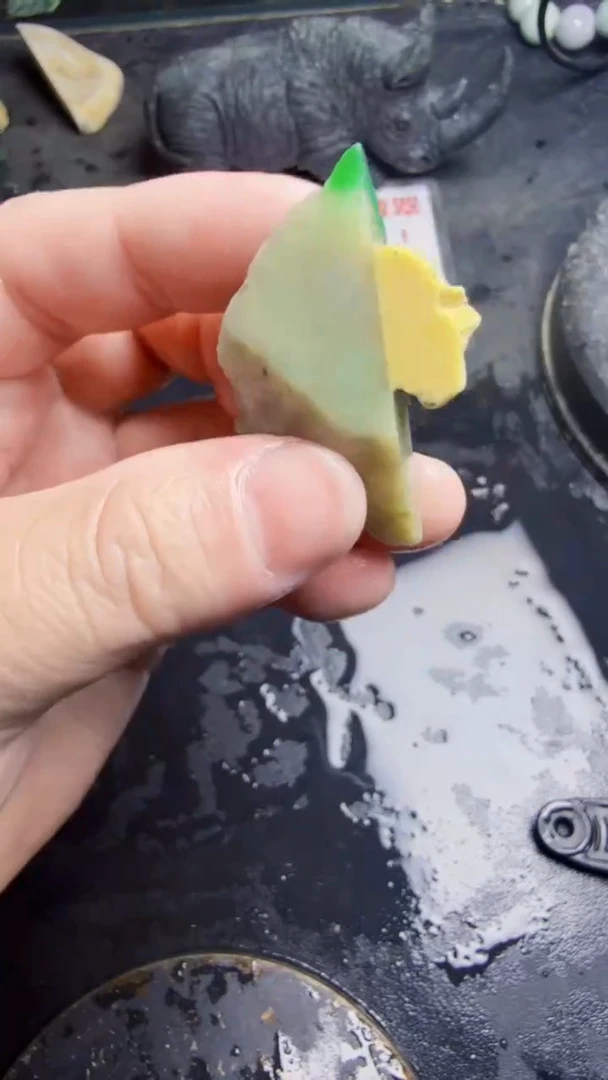 未镶嵌挂件翡翠天然翡翠084