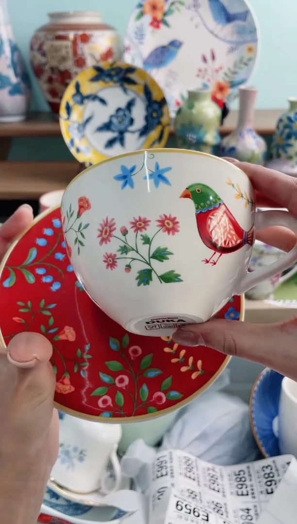 陶瓷A****妞X******