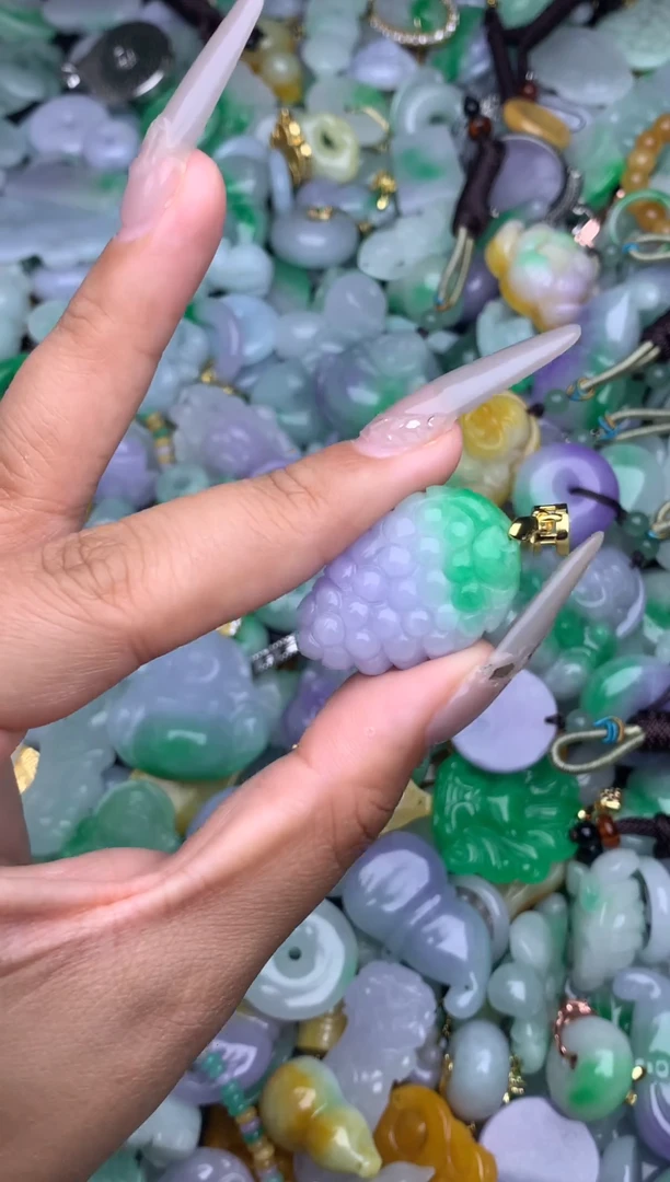 翡翠未镶嵌颈饰天然缅甸翡翠吊坠