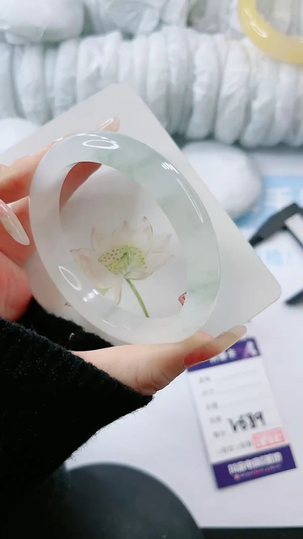 【闪购商品】石英质玉手镯未镶嵌多样性发货V689