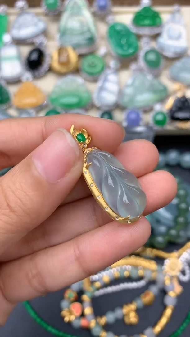 【闪购商品】翡翠颈饰18K金镶嵌151-中国好珍宝