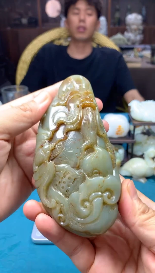 和田玉未镶嵌颈饰1