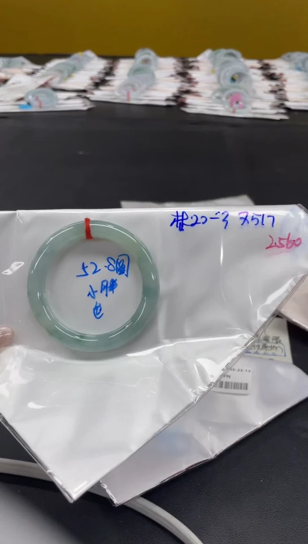 未镶嵌手镯翡翠翡翠手镯