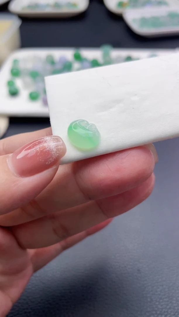 【闪购商品】定制翡翠未镶嵌珠子