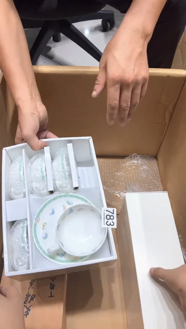 瓷片小****?783..........