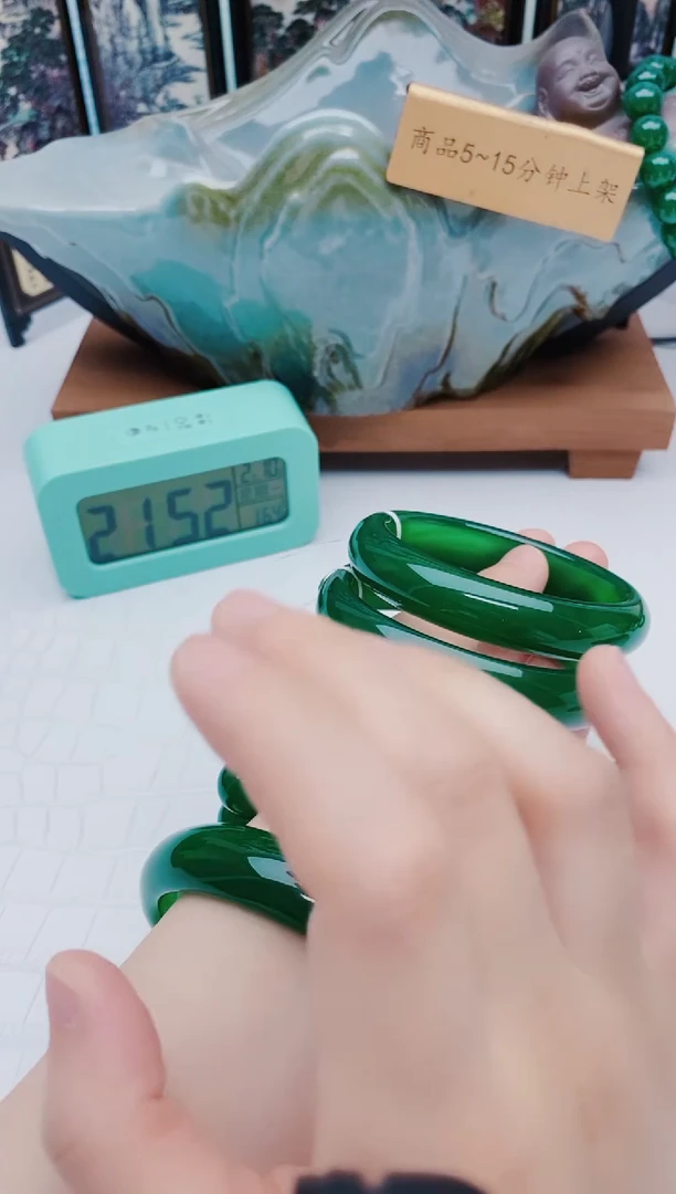 【闪购商品】玛瑙/玉髓手镯未镶嵌玛瑙手镯