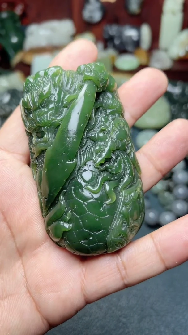 和田玉未镶嵌把件=