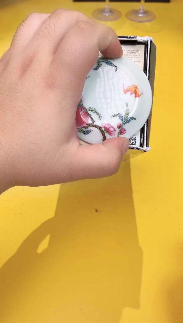 瓷片黑白绷