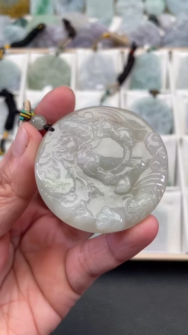 颈饰未镶嵌翡翠天然缅甸翡翠A货146