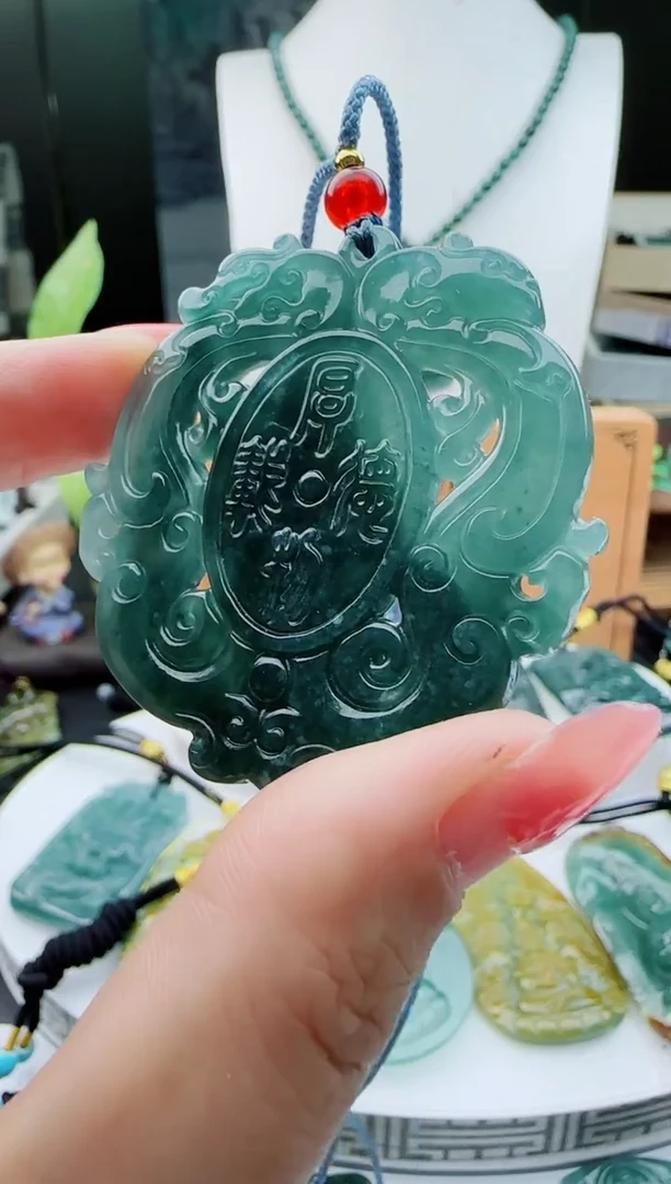 【闪购商品】翡翠颈饰未镶嵌11111111111