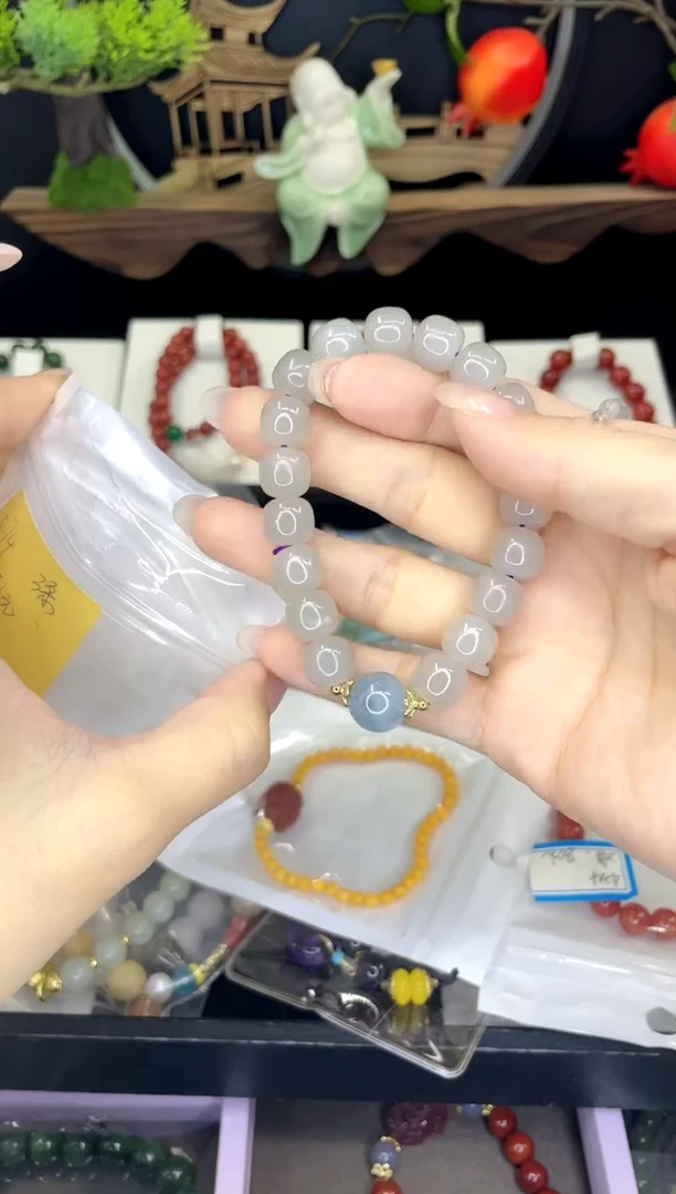 【闪购商品】和田玉手链银S925镶嵌和田玉手链