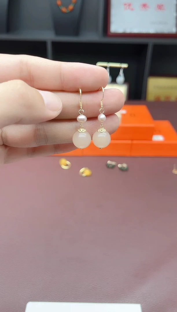银S925镶嵌耳饰玛瑙/玉髓218000