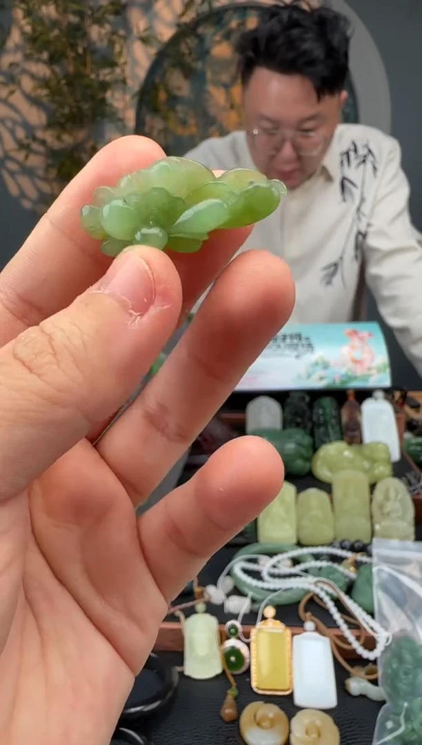 颈饰未镶嵌和田玉和田玉