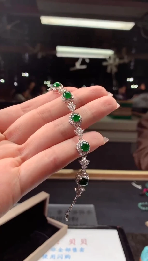 未镶嵌定制翡翠天然A货翡翠拍一发一