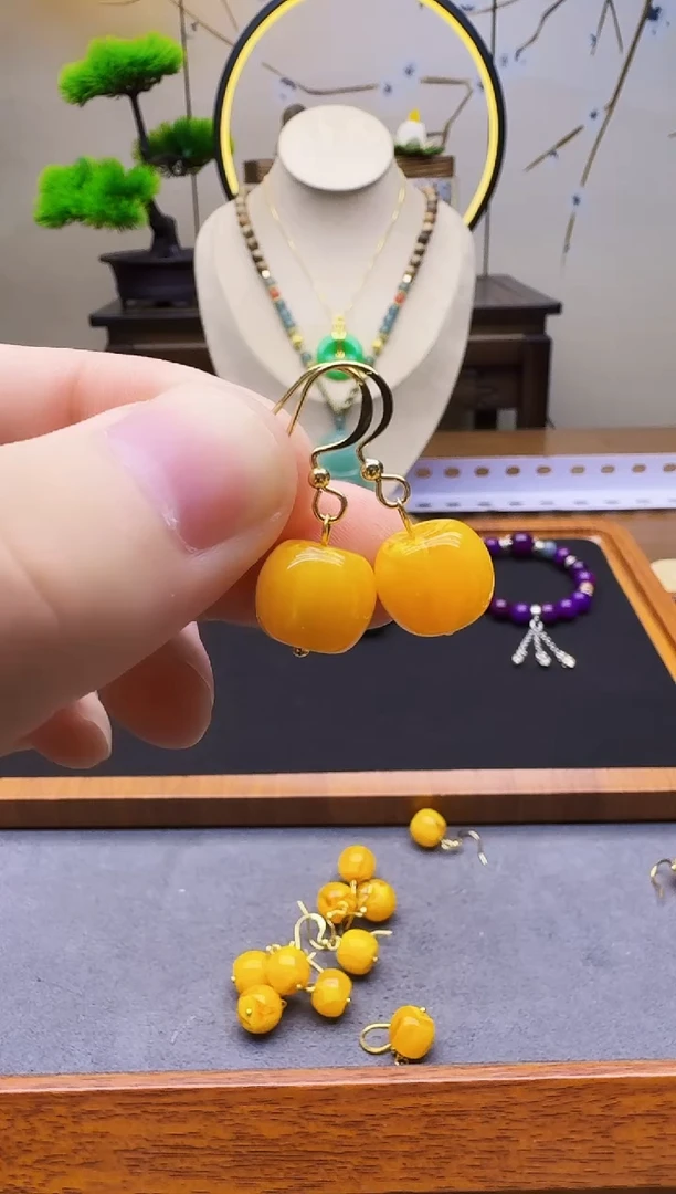 蜜蜡14K金镶嵌耳饰E01