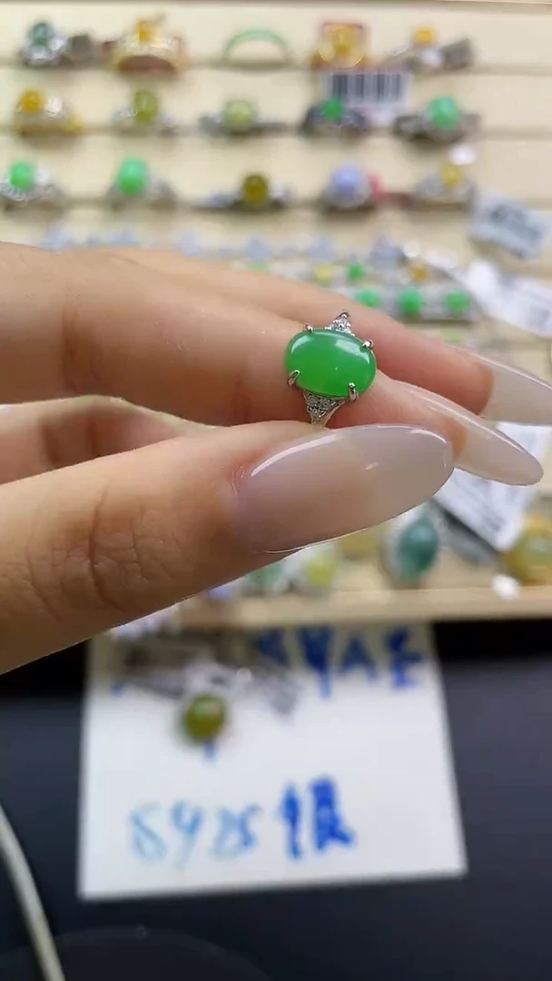 银S925镶嵌戒指翡翠翡翠 蛋面 银S925镶嵌