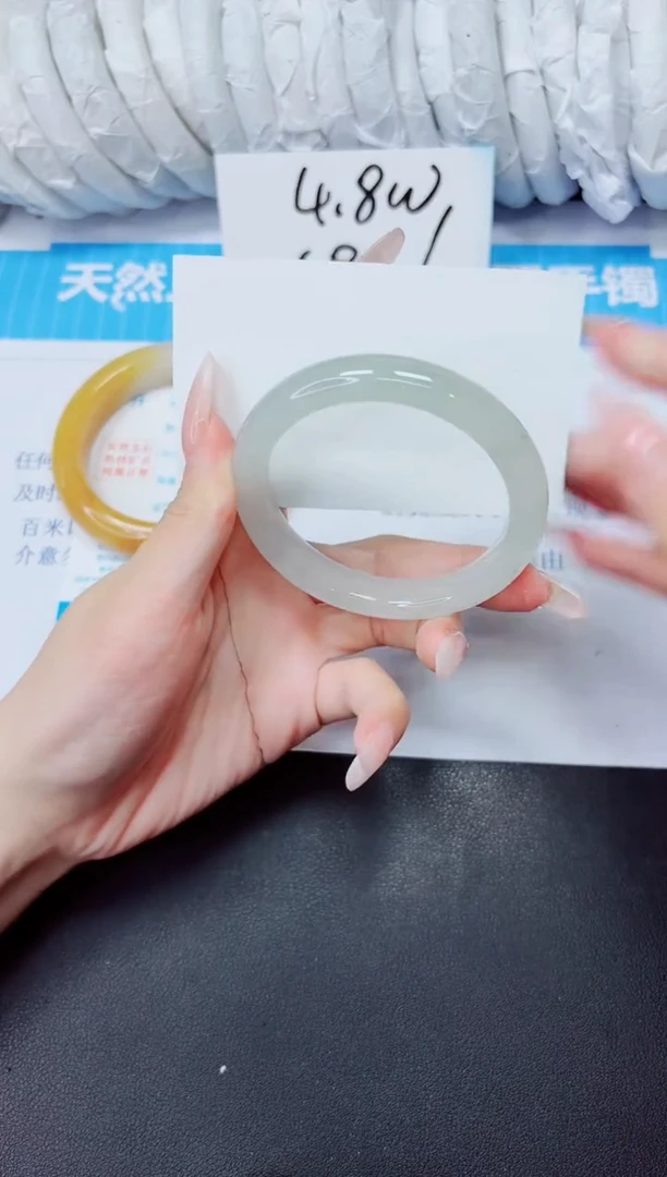 石英质玉手镯未镶嵌223/52.2