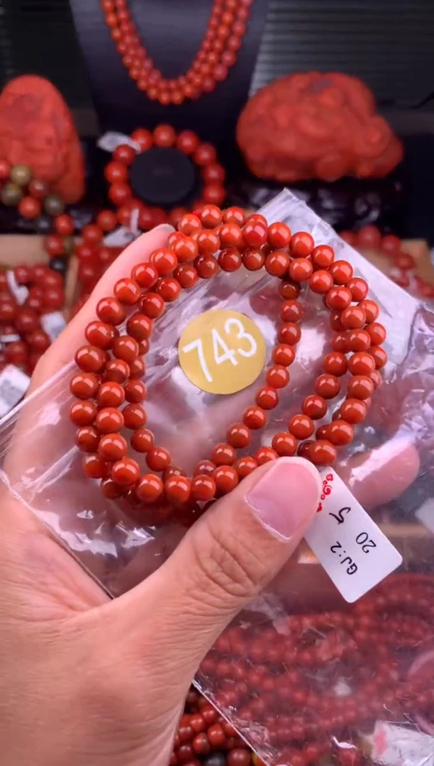 南红玛瑙未镶嵌珠宝奇石743-5