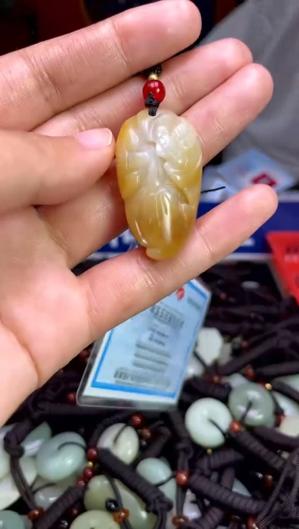 未镶嵌和田玉挂件1