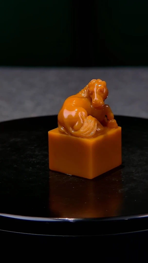 【闪购商品】田黄石麦芽黄马钮