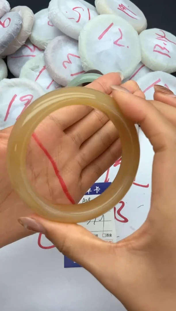 未镶嵌手镯石英质玉A28+59.9