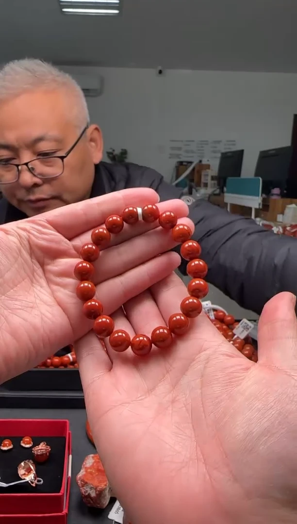 【闪购商品】南红玛瑙10mm瓦西手串圆珠未镶嵌多样性发一件