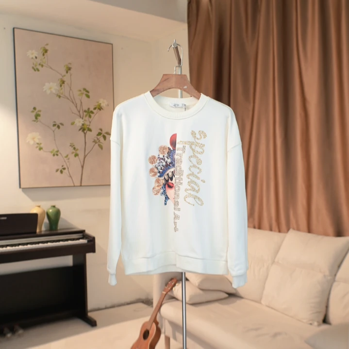 G452 设计师款重工钉珠烫钻装饰长袖卫衣女 411C03