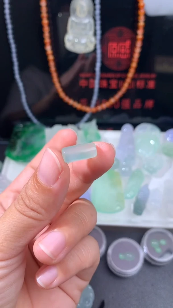 未镶嵌定制翡翠p****g