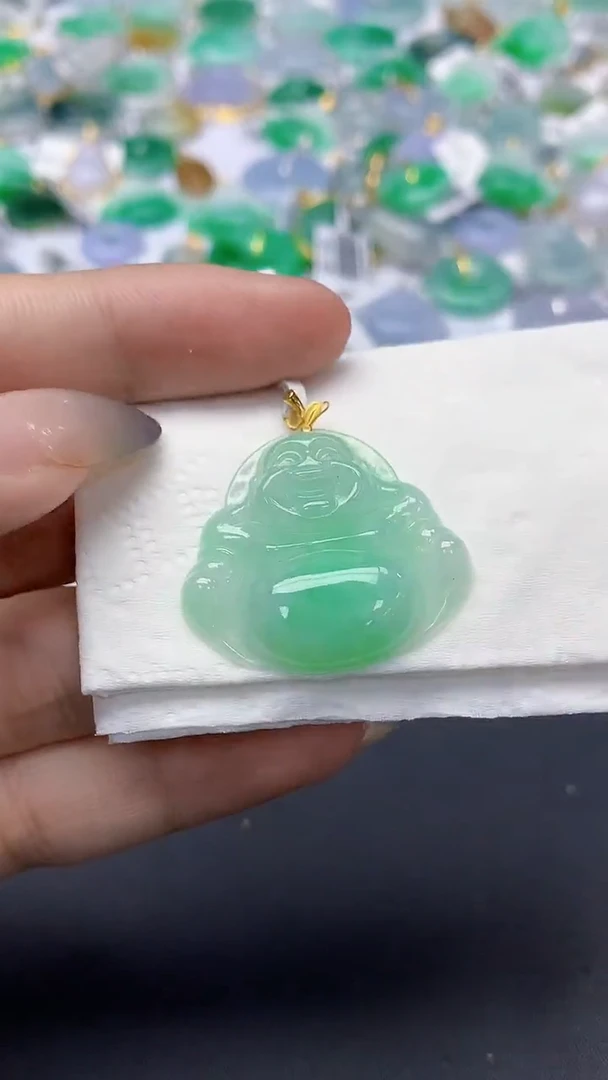 翡翠18K金镶嵌颈饰天然缅甸a货翡翠