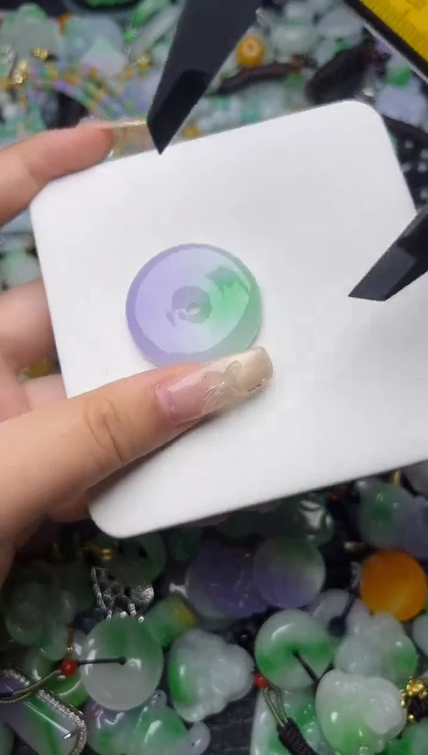 翡翠未镶嵌颈饰天然缅甸翡翠吊坠