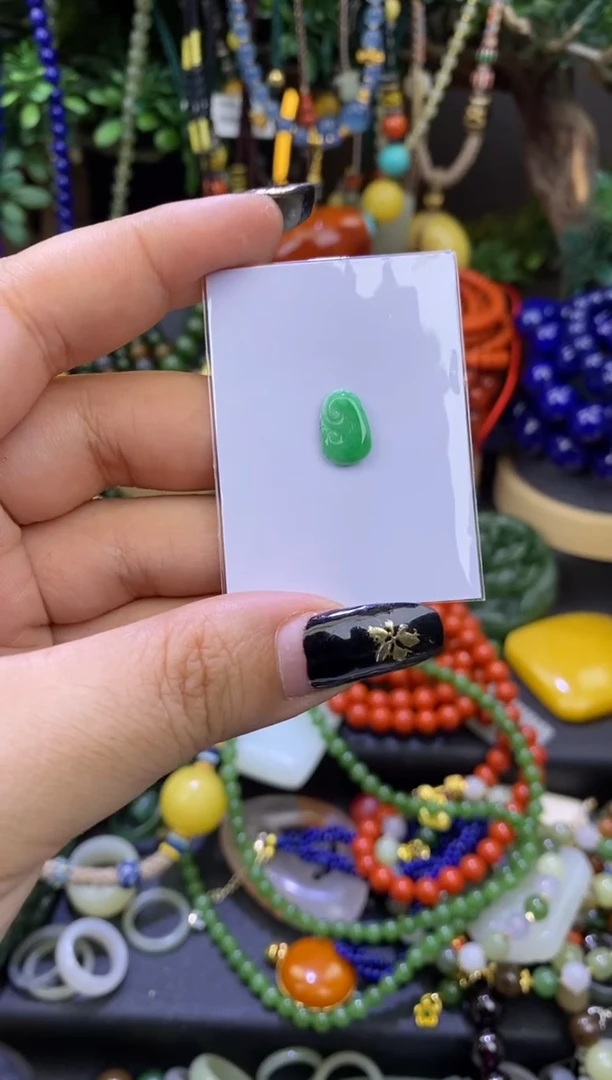 翡翠未镶嵌颈饰爱****墩翡翠吊坠1