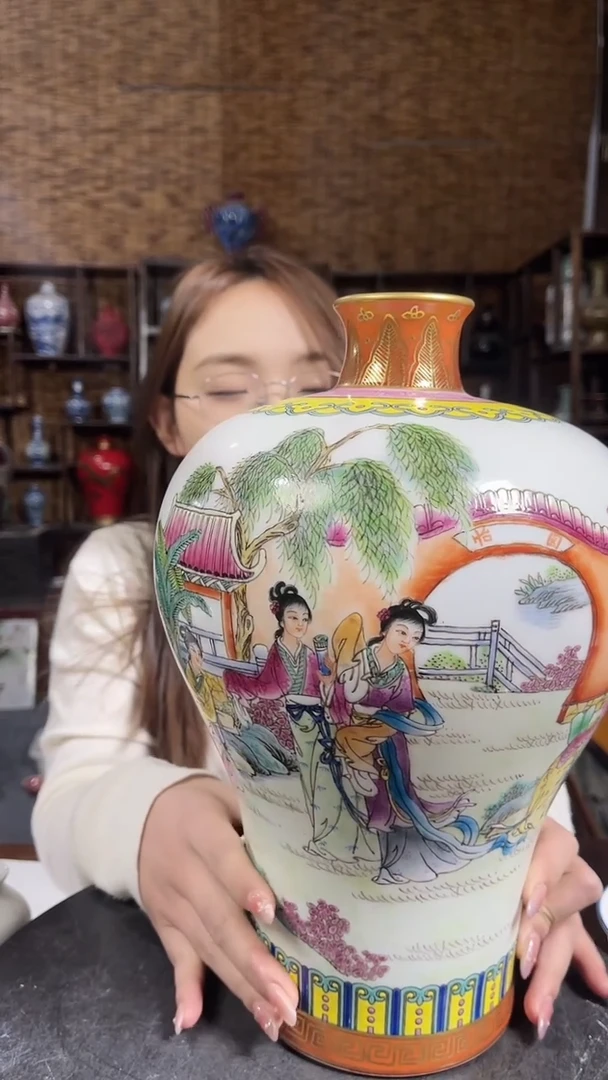 红星严选交流瓷器粉彩人物美人瓶