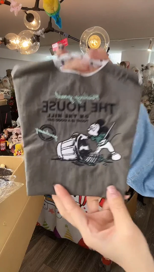 毛绒13号 灰色米奇小包包