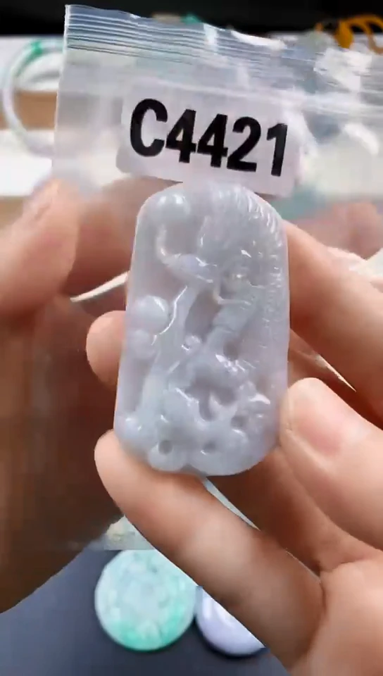 颈饰未镶嵌翡翠天然翡翠吊坠挂件